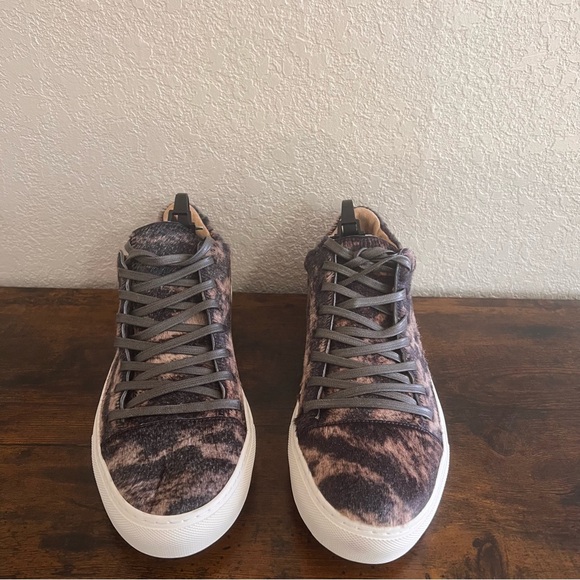 JOHN VARVATOS Mens 315 Reed Low Top Marbled Calf Hair Leather Upper Sneaker NWOT - Picture 2 of 7